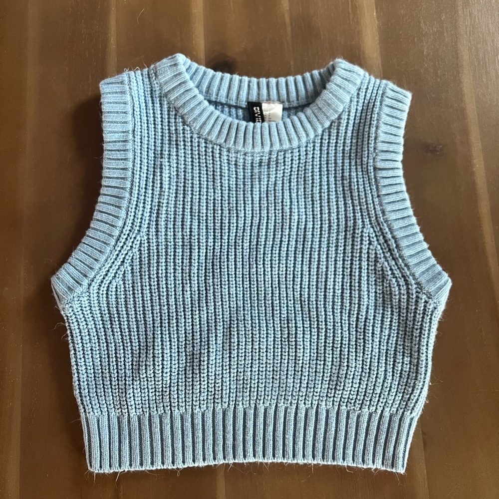 Women’s H&M Crop Sweater Vest
